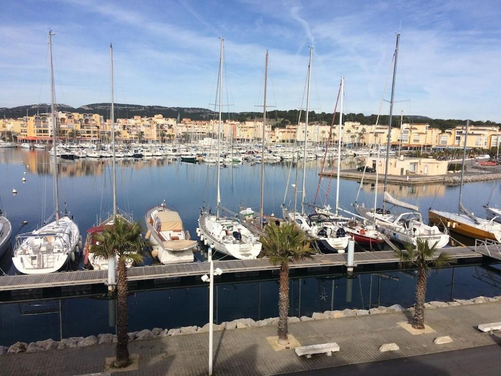 Gruissan Appartement Calme, Vue Sur Port De Plaisance -Clim, Empl.Parking Exterior photo