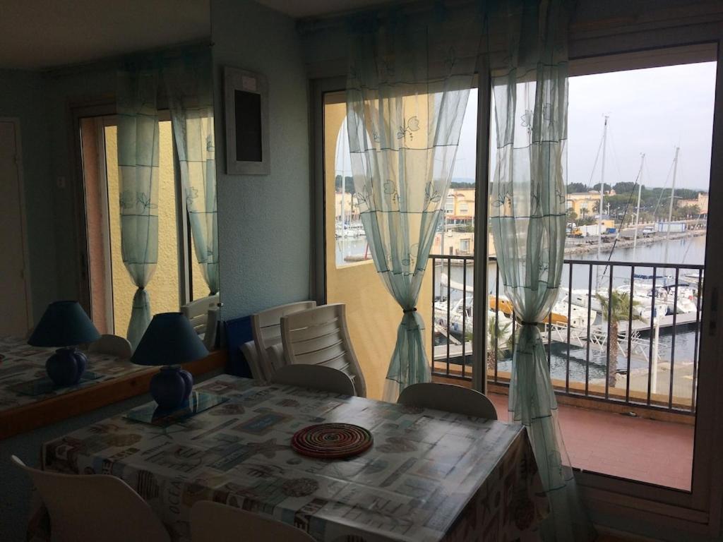 Gruissan Appartement Calme, Vue Sur Port De Plaisance -Clim, Empl.Parking Exterior photo