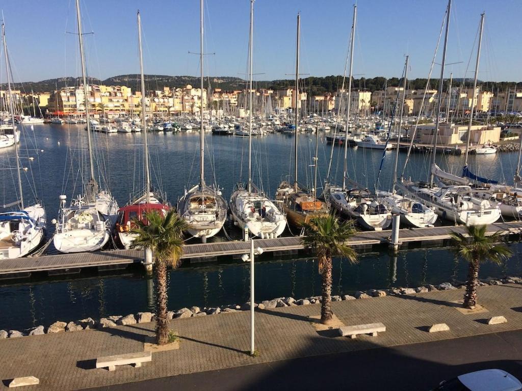 Gruissan Appartement Calme, Vue Sur Port De Plaisance -Clim, Empl.Parking Exterior photo